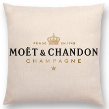Lade das Bild in den Galerie-Viewer, Luxus Kissen MOËT & CHANDON