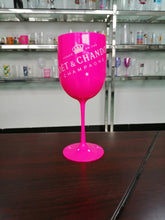 Lade das Bild in den Galerie-Viewer, Champagner Gläser MOËT & CHANDON