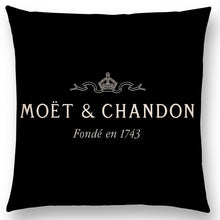 Lade das Bild in den Galerie-Viewer, Luxus Kissen MOËT & CHANDON